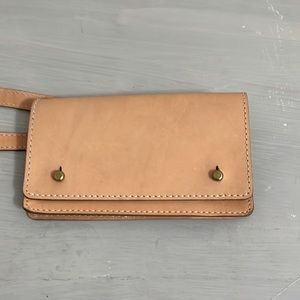 Madewell waist leather bag. Size xs/s
